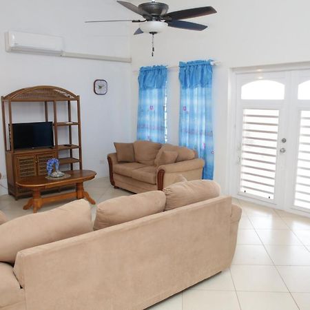 Breezee Apartment Long Path Екстериор снимка